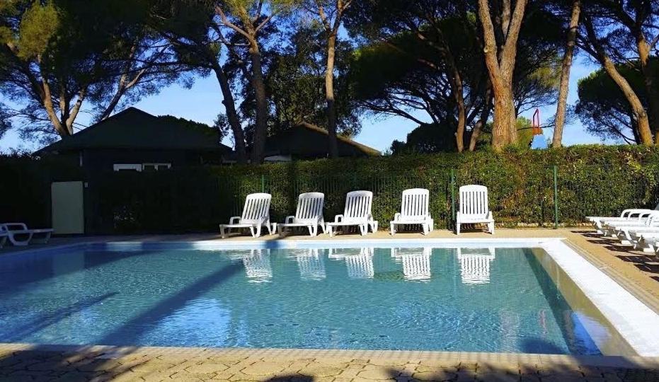 Charmant 2 Pieces Au Coeur Des Golfs De Saint Raphael 외부 사진